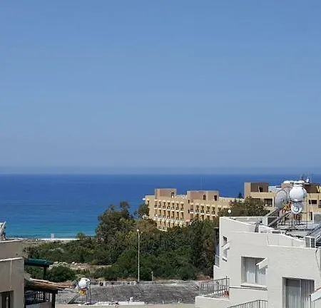 Διαμέρισμα Апартаменты На Кипре
